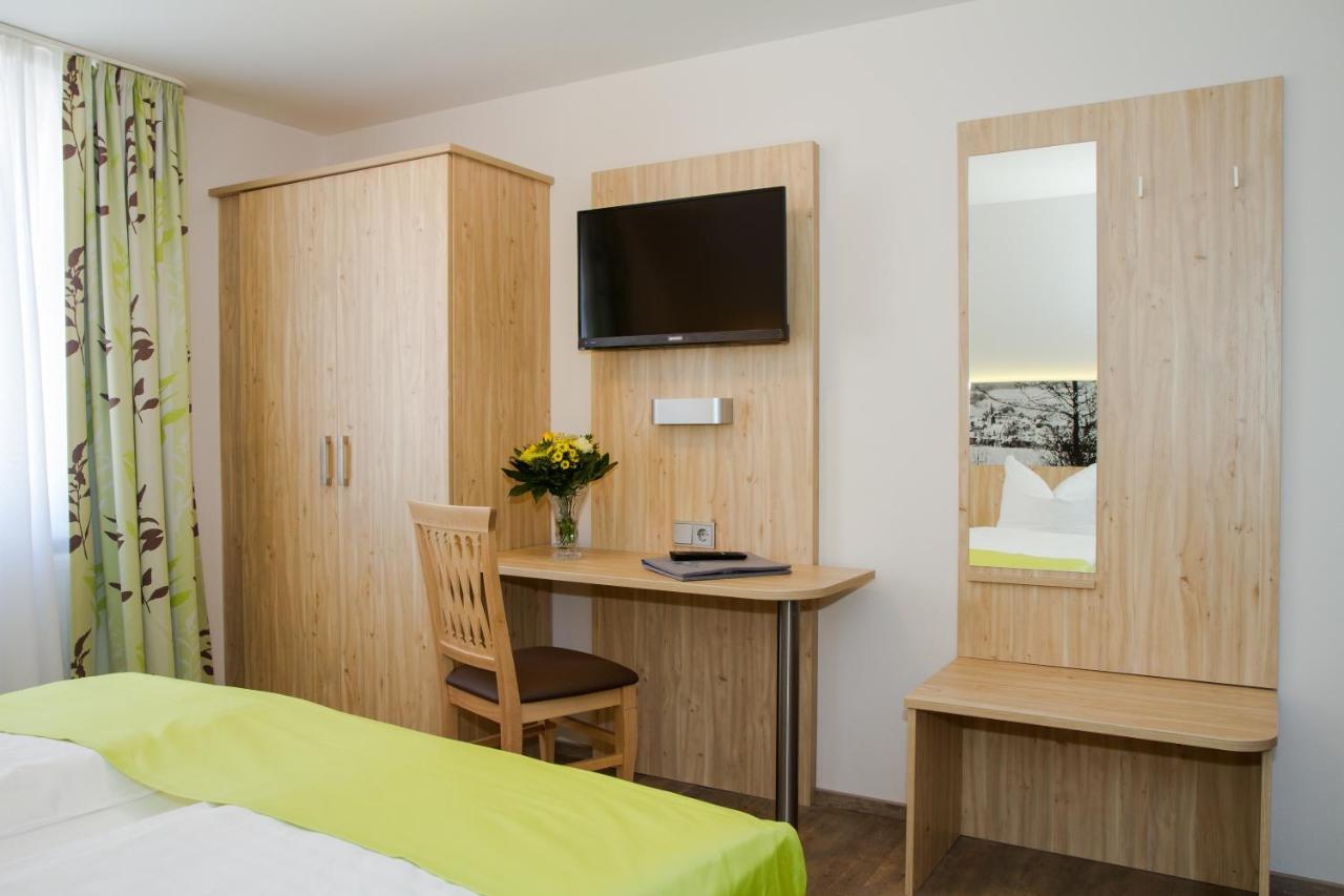 ברכינג Hotel-Gasthof Blaue Traube E.K. חדר תמונה